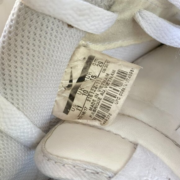 Nike Air Force 1 Triple White Size 11 - Picture 7 of 9